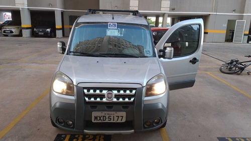 Fiat Doblo 2012 1.8 16v Adventure Flex 5p