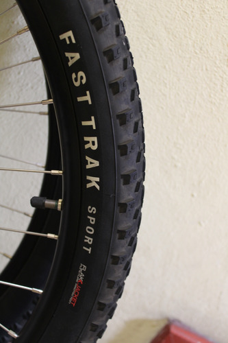 Rines Tubeless Fast Trak  Specialized R29 Rockhopper 