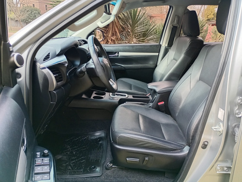 Toyota Hilux Pick-Up 2.8 Cd Srx 177cv 4x2 At
