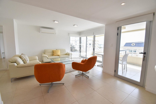 Imagen 3 de 19 de Vende 3 Dorm Playa Mansa, Impecable, Parrillero