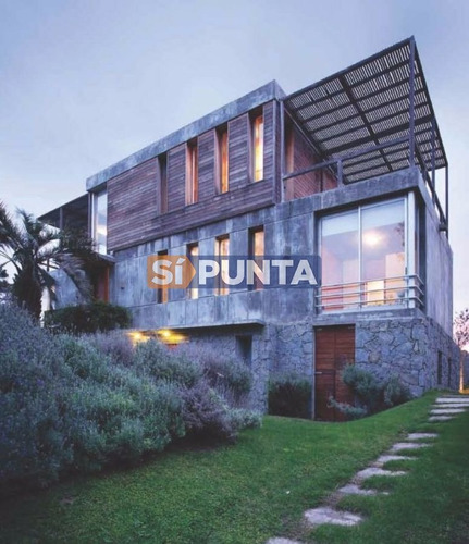 Imagen 1 de 8 de Casa, 3 Dormitorios, Rincon Del Indio, Punta Del Este, Venta Y Alquiler