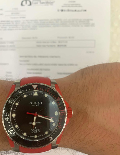 Reloj Gucci Dive Ya136309 Rojo Original Con Factura