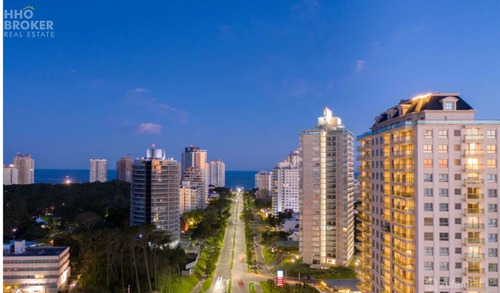 Imagen 11 de 25 de Apartamento En Venta De 1 Dormitorio Y Medio-place Lafayette - Punta Del Este Brava