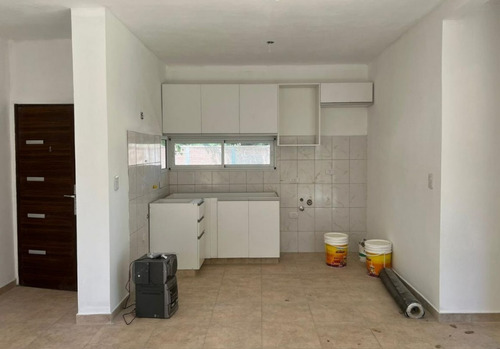 Imagen 5 de 17 de Casa Dos Dormitorios Funes