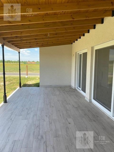 Casa A Estrenar En Naudir!!!