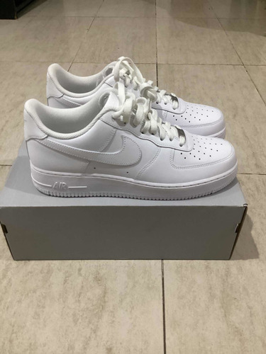 Imagen 5 de 7 de Nike Air Force 1 Blancas Originales En Caja 10.5 Us 28.5 Cm