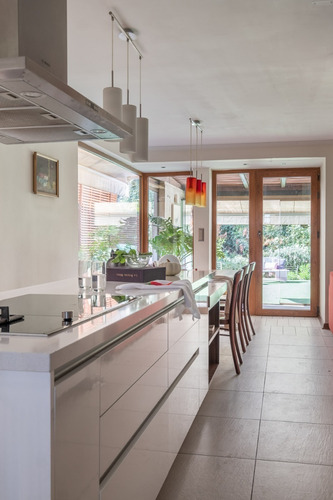 Imagen 6 de 24 de Linda Y Espaciosa Casa En Condominio De La Reina