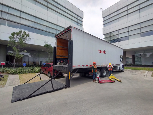 Fletes Camionetas Y Camiones Con Rampa Hidráulica. 