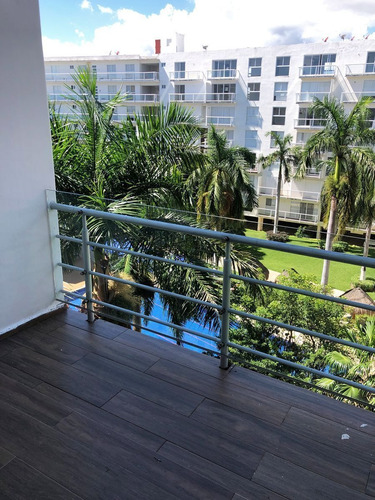 Imagen 3 de 19 de Departamento Con Terraza Techada!