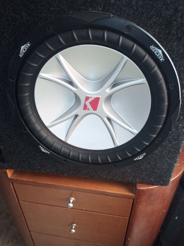 Bajo Kicker 12 , Doble Bobina 400 Rms Como Nuevo En Su Cajon