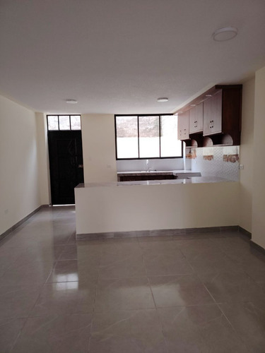 Vendo Casa Nueva Y Por Estrenar En El Sur De Quito
