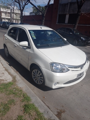 Toyota Etios 1.5 Xls