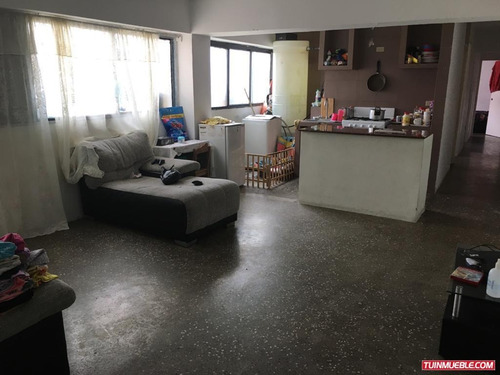 Imagen 3 de 8 de Apartamentos En Venta Caricuao Ud 3