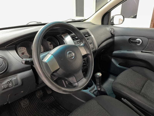 Imagem 6 de 15 de Nissan Livina S 2014