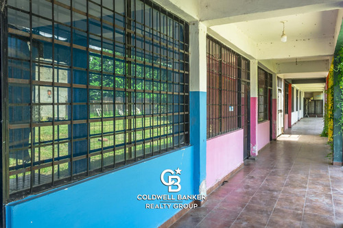 Edificio Comercial En Orán