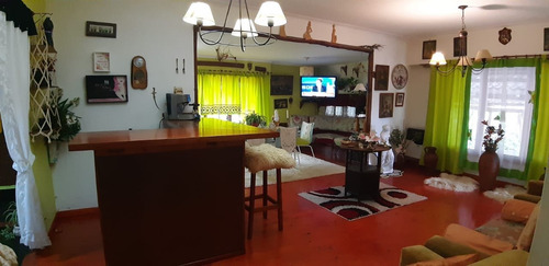 Chalet En Sierra De Los Padres Con Piscina Y Gas Natural!