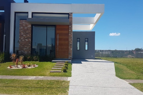Imagem 2 de 29 de Casa À Venda Em Capão Da Canoa - Ca01059 - 67779879
