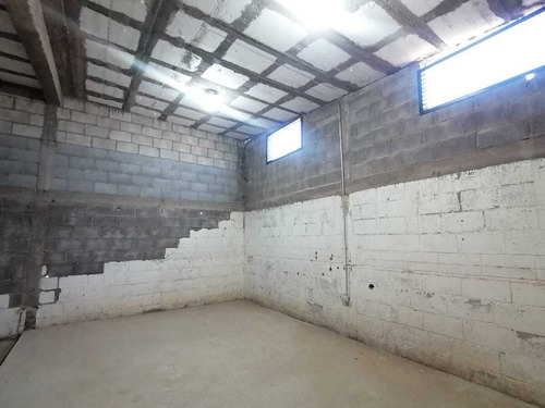 Sacramento Bodega En Renta A 30 Mts De La Carretera En El Km 22