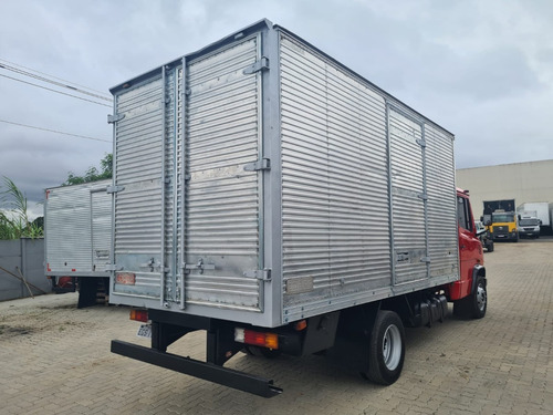 Imagem 3 de 10 de Mb 710 4x2 Ano 2009 Unico Dono Bau 4,50mts Vuc Ñ E Vw 8150