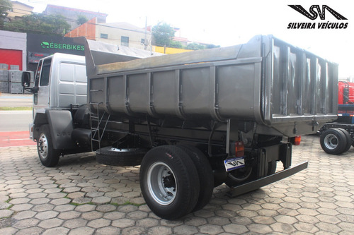Ford Cargo 1317 - Ano: 2010 - Caçamba