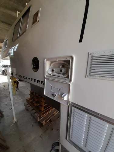 Laatitud Camper P/ Doble Pickup Camioneta.