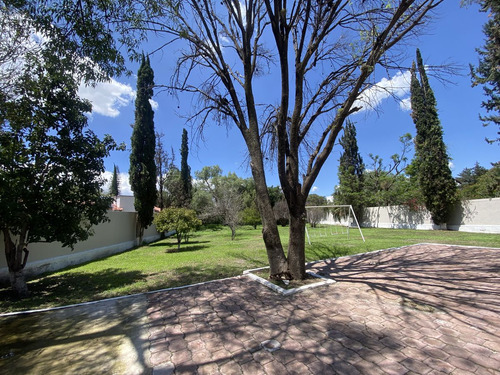 ¡bienvenido A La Joya De Jurica, Una De Las Zonas Residenciales Más Exclusivas!