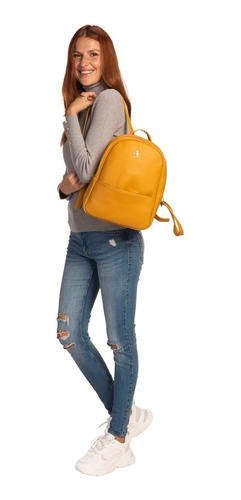 Imagen 4 de 7 de Backpack Hpc Polo Con Logo De La Marca En Liso