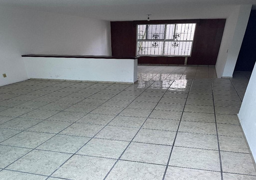 Imagen 6 de 30 de León Moderno Muy Amplia