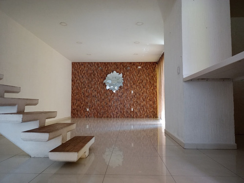 Imagen 3 de 14 de Granjas Coapa, Cerca De Periférico, Calzada Del Hueso