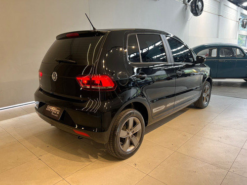 Volkswagen Fox Connect 1.6 Flex 8V 5p