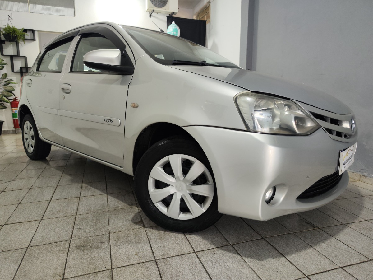 Toyota Etios 1.3 16v X 5p