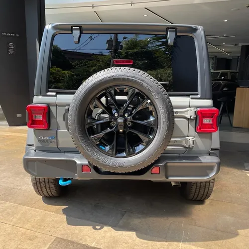 Jeep Wrangler Unlimited Sahara 4Xe