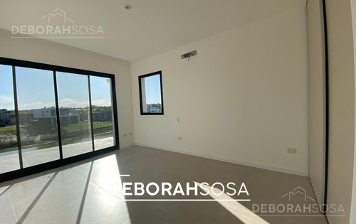 Casa En Venta 5 Ambientes - El Canton Escobar Zona Norte
