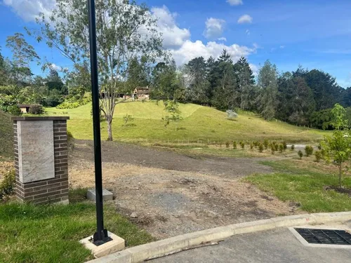 Lote En Venta En Fizebad. Cod V11571