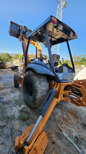 Retroexcavadora Case 580 M 2007 4x2