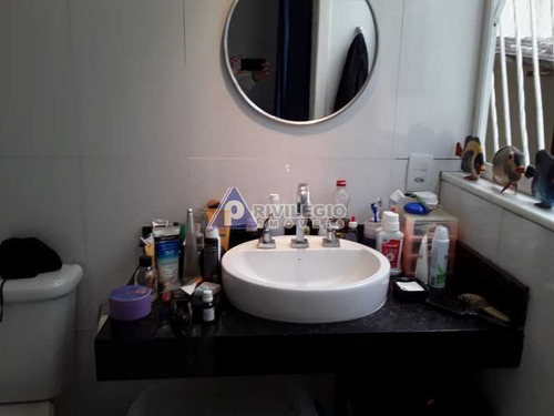 Apartamento À Venda, 2 Quartos, 1 Suíte, Leme - Rio De Janeiro/rj - 22517