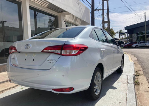 Imagen 5 de 15 de Toyota Yaris 4 Puertas 1.5 6m/t Xls 0km My2023