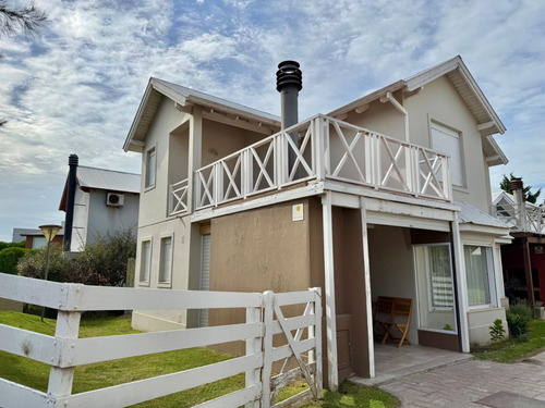 Excelente Dúplex Monte Hermoso Del Este