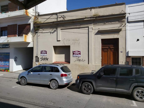 Casa En Venta En Lujan Centro