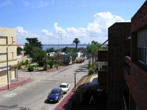 Apartamento En Peninsula, 2 Dormitorios *- Ref: 836