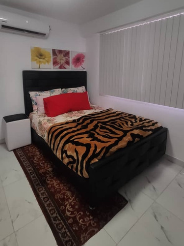 Apartamento En Venta En La Guaira Urbanizacion Caribe Remodelado