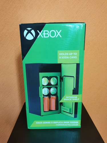 Xbox Series X Oficial Mini Refrigerador Capacidad 8 Latas