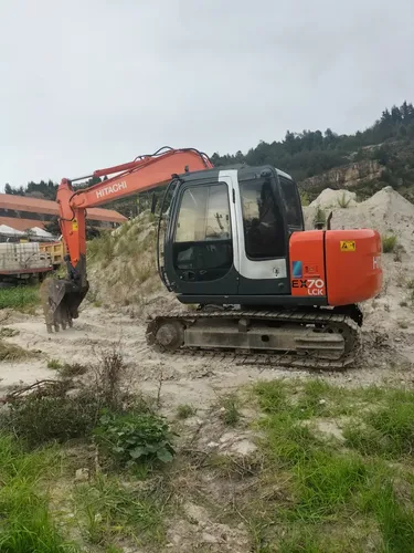 Retroexcavadora Itachi 70 2000