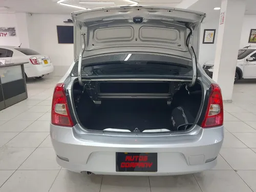 Renault Logan 1.6 Expression