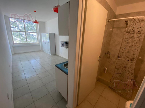 Imagen 6 de 13 de Alquiler Comercial - Oficina - Avenida Forest 900 - Chacarita