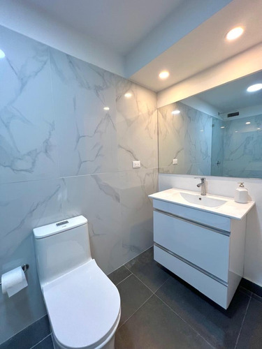 Se Alquila Apartamento Duplex En Alta Florida
