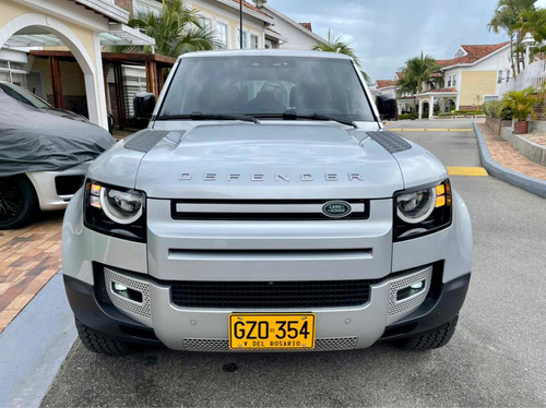 Land Rover Defender S