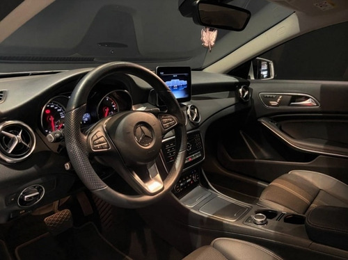 Imagem 4 de 10 de Mercedes Gla 200 Advance Ff