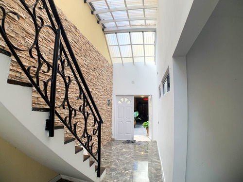 Imagen 3 de 30 de Venta Ph Tipo Casa Con Cochera Y Piscina Piñeyro