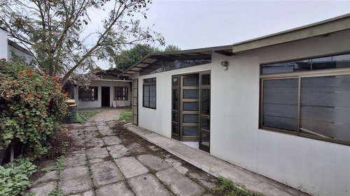 Casa En Venta De 2 Dorm. En Maipú